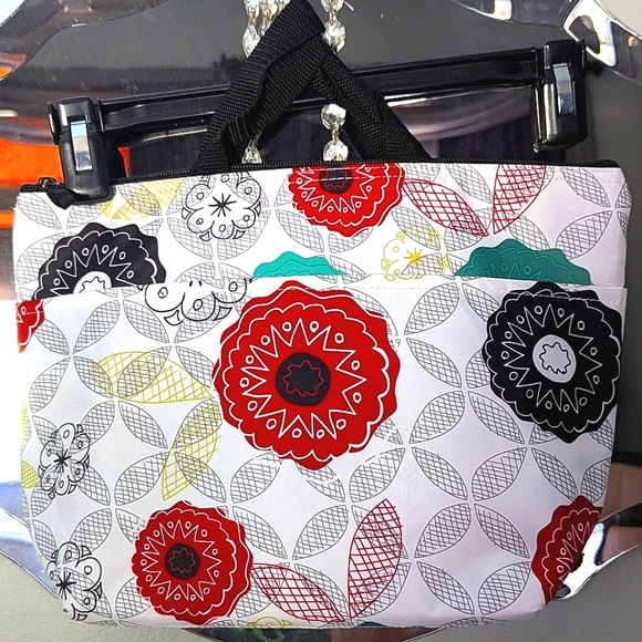 Thirty One Insulated Lunch Bag - Picture 2 of 3